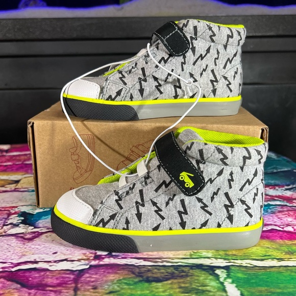 Lightning Toddler High Top Belmont Sneakers Textured Bottom for Grip See Pics - Picture 7 of 11